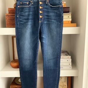 AO.LA high rise jeans, dark wash with details and exposed copper buttons Sz31